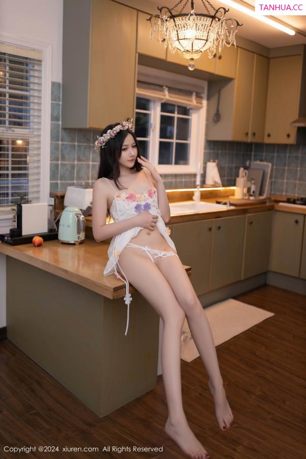 鱼子酱fish  [XiuRen]高清写真图 2024.11.29 No.9531 鱼子酱Fish 丝袜美腿第29张图片
